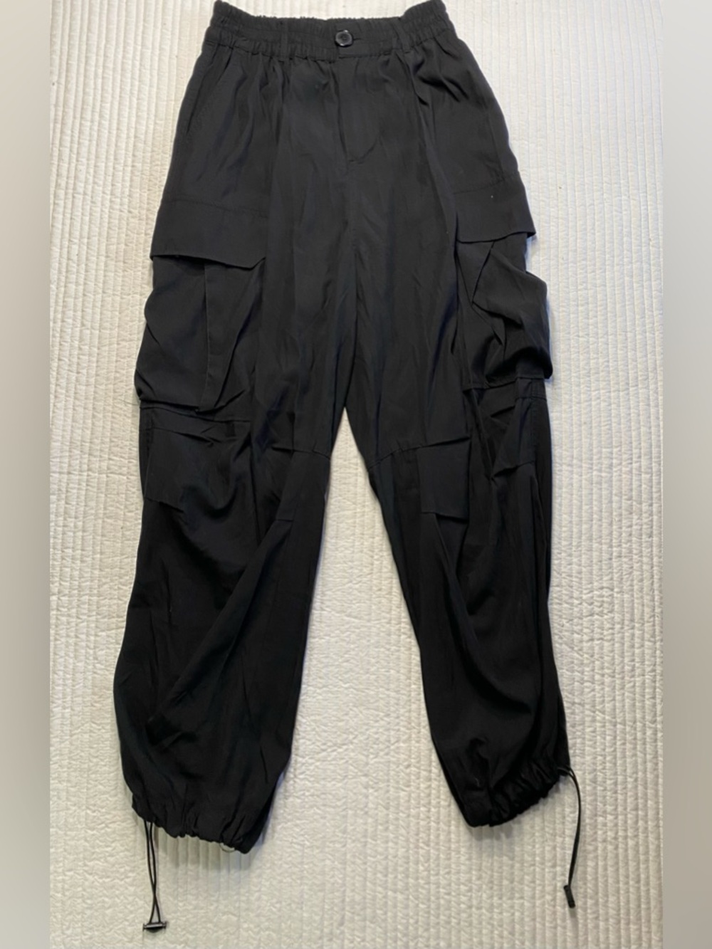 Zara Black Cargo Pants. Light Weight Parachute Wide Leg Drawcord Hem